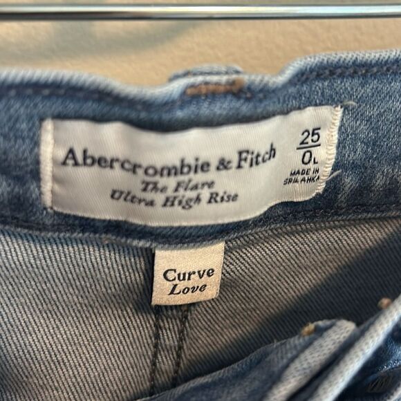 Abercrombie & Fitch Ultra High Rise Flare Jeans. Size 0 Long - Picture 4 of 5